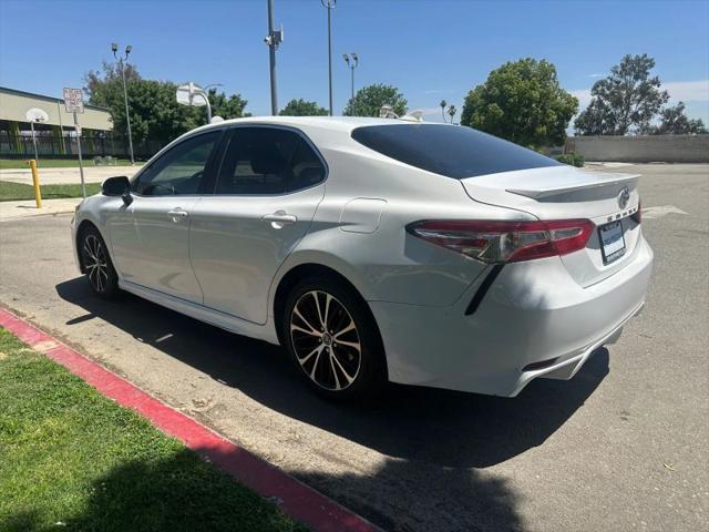 2020 Toyota Camry SE