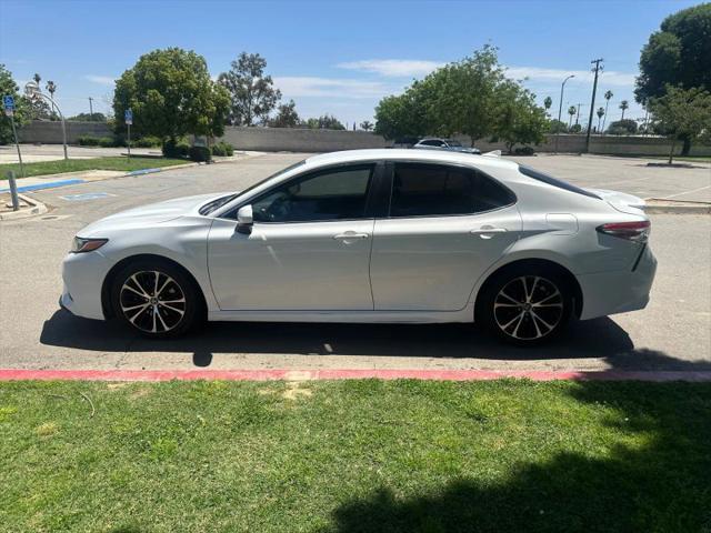 2020 Toyota Camry SE