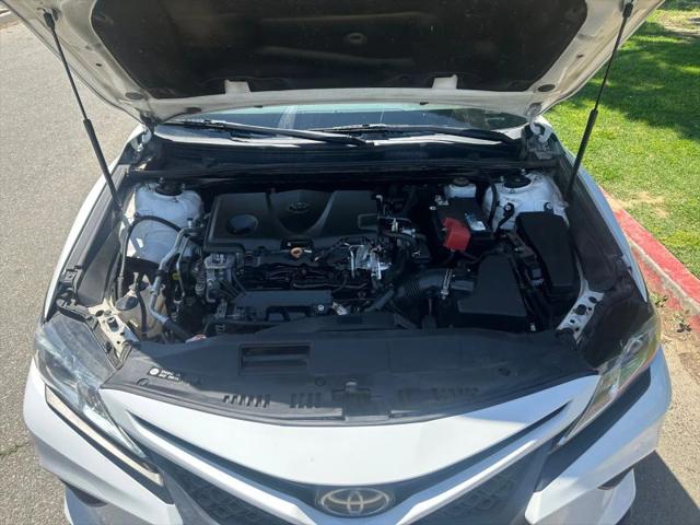 2020 Toyota Camry SE