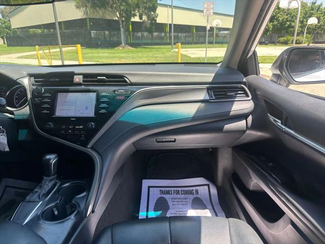 2020 Toyota Camry SE