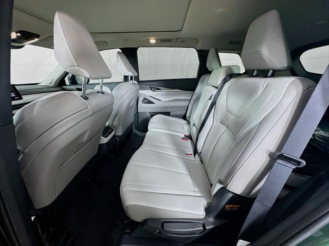 2027 INFINITI QX60 LUXE