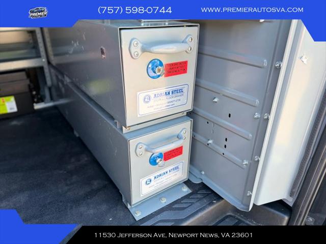 2016 Ford Transit w/Sliding Side Door w/RWB