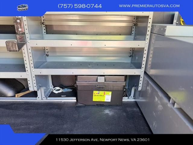 2016 Ford Transit w/Sliding Side Door w/RWB