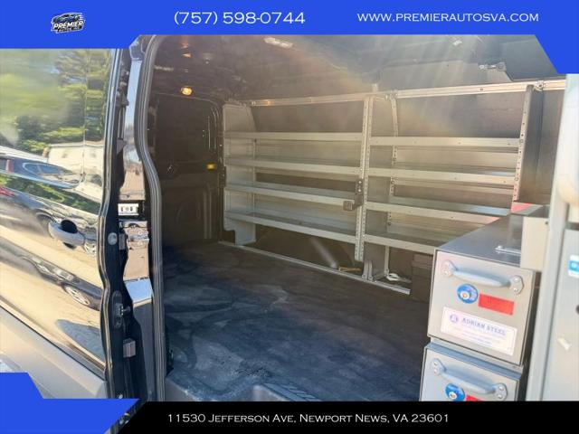 2016 Ford Transit w/Sliding Side Door w/RWB