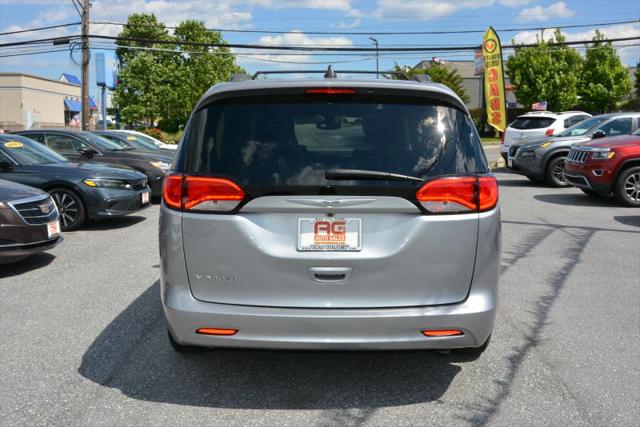 2021 Chrysler Voyager LXI