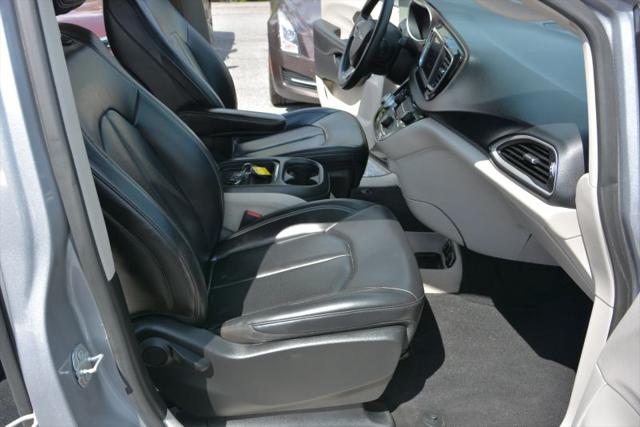 2021 Chrysler Voyager LXI