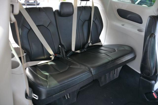 2021 Chrysler Voyager LXI