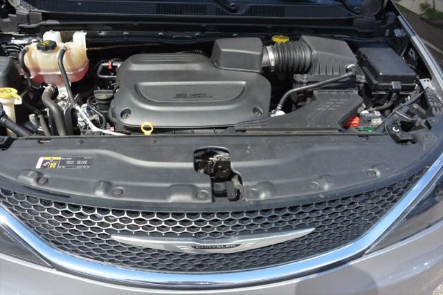 2021 Chrysler Voyager LXI