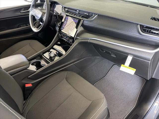 2026 Jeep Grand Cherokee L Altitude 4x4