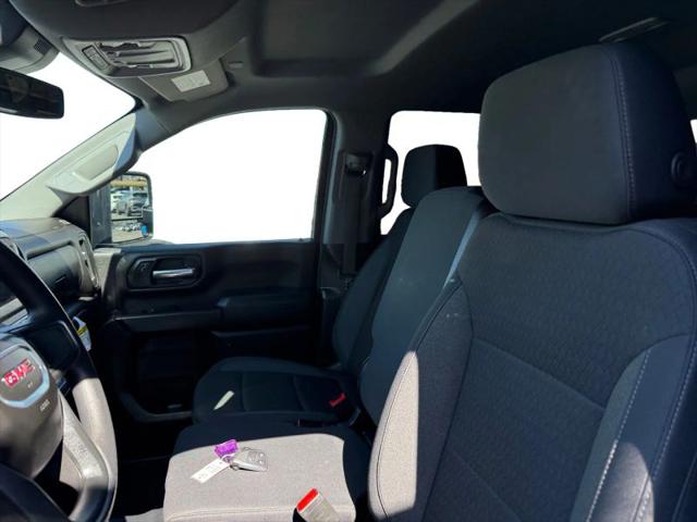 2025 GMC Sierra 2500HD 4WD Crew Cab Standard Bed Pro