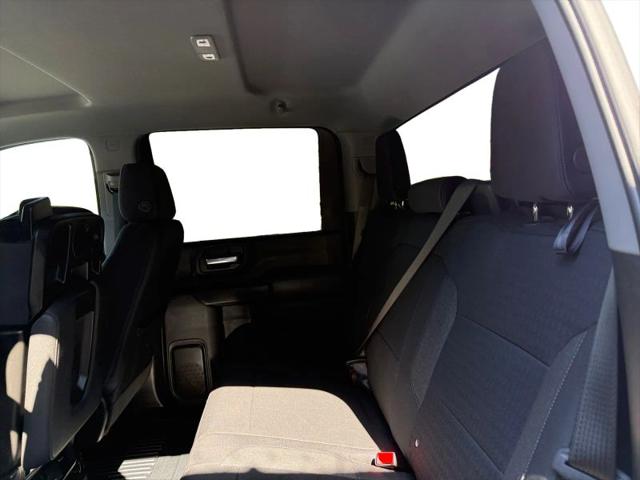 2025 GMC Sierra 2500HD 4WD Crew Cab Standard Bed Pro