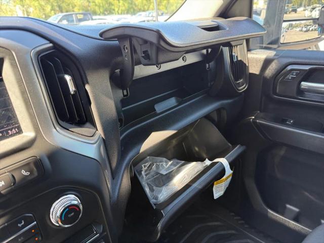 2025 GMC Sierra 2500HD 4WD Crew Cab Standard Bed Pro
