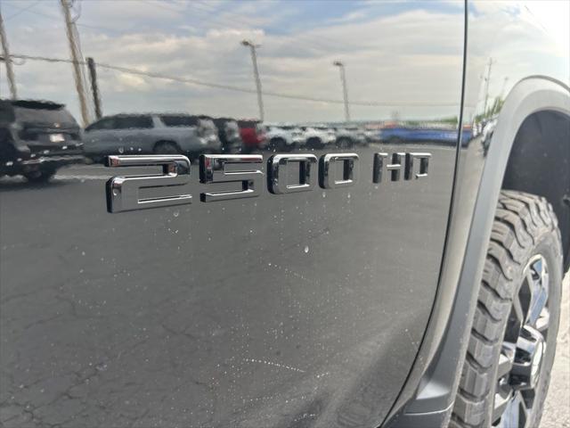 2026 Chevrolet Silverado 2500HD Crew Cab, Standard Bed, LT, 4WD