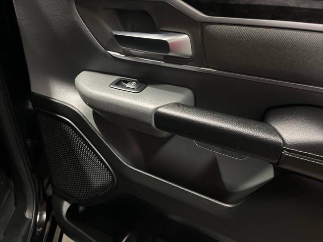 2021 Ram 1500 Big Horn Crew Cab 4x4 5'7" Box