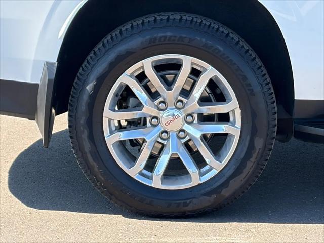 2024 GMC Yukon XL 4WD SLT