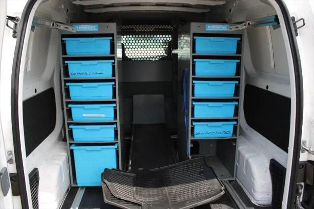 2017 Nissan NV200 SV