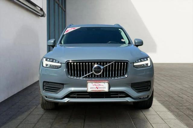 2020 Volvo XC90 T6 Momentum 6 Passenger