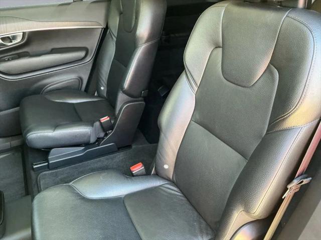 2020 Volvo XC90 T6 Momentum 6 Passenger