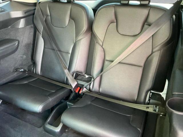 2020 Volvo XC90 T6 Momentum 6 Passenger