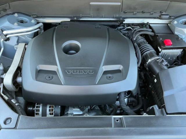2020 Volvo XC90 T6 Momentum 6 Passenger