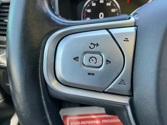 2020 Volvo XC90 T6 Momentum 6 Passenger