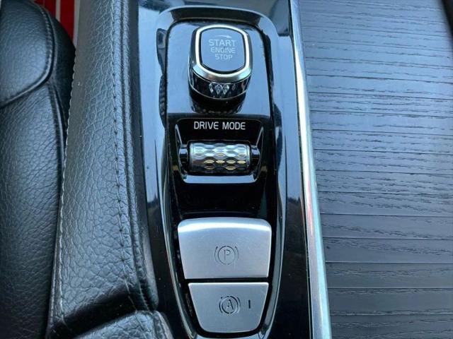 2020 Volvo XC90 T6 Momentum 6 Passenger
