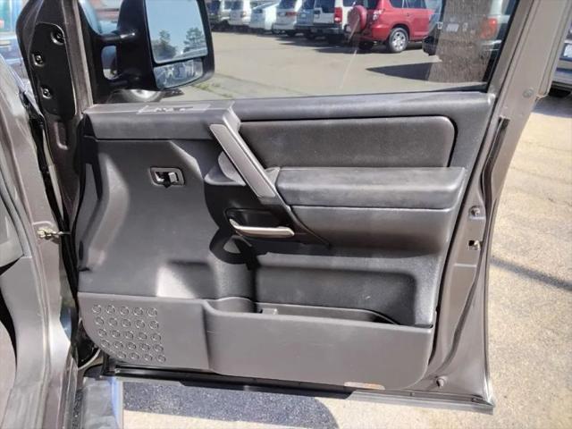2010 Nissan Titan LE