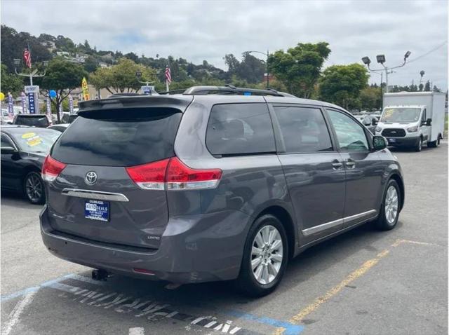 2014 Toyota Sienna Limited V6 7 Passenger