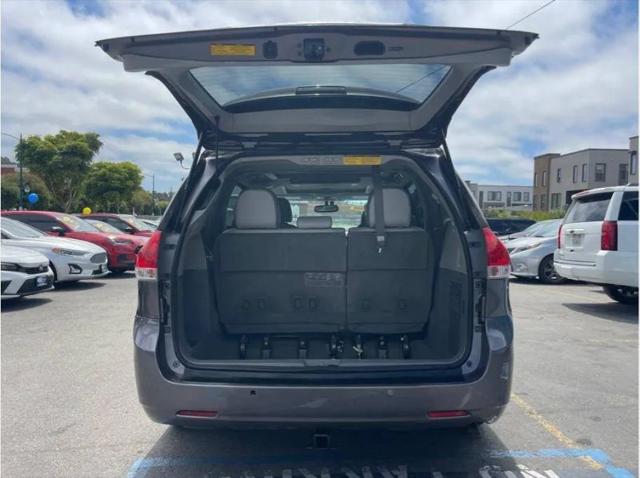 2014 Toyota Sienna Limited V6 7 Passenger