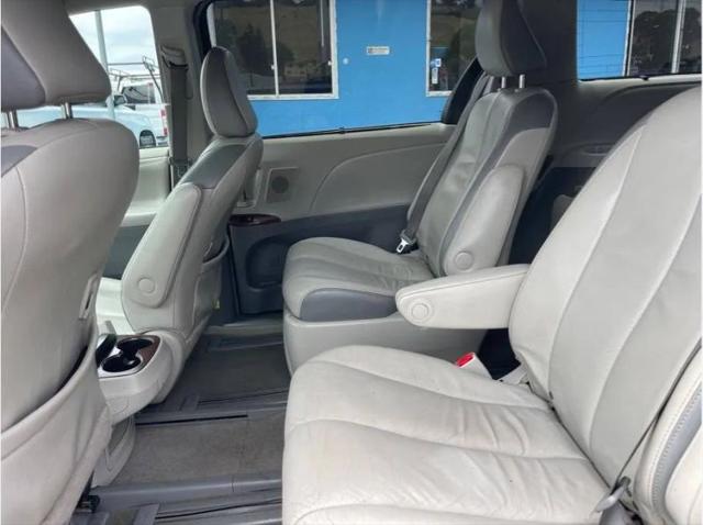 2014 Toyota Sienna Limited V6 7 Passenger