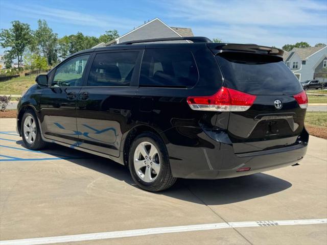 2014 Toyota Sienna LE V6 7 Passenger Mobility