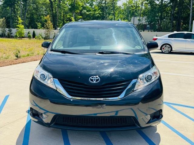 2014 Toyota Sienna LE V6 7 Passenger Mobility