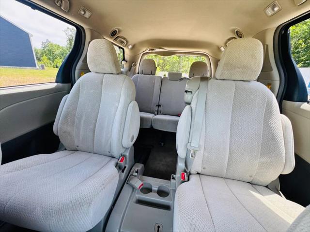 2014 Toyota Sienna LE V6 7 Passenger Mobility
