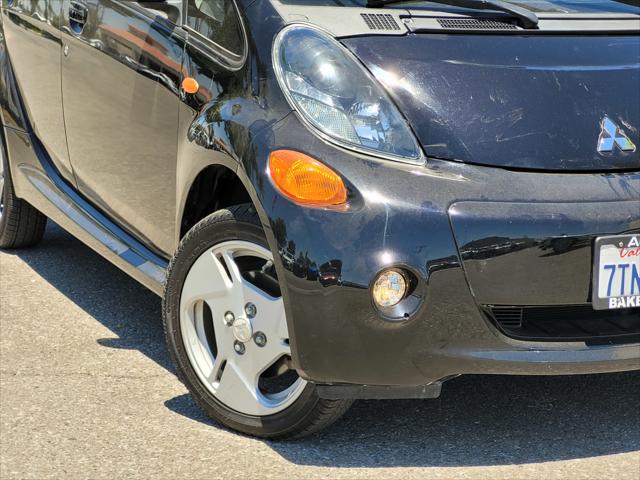 2016 Mitsubishi i-MiEV ES