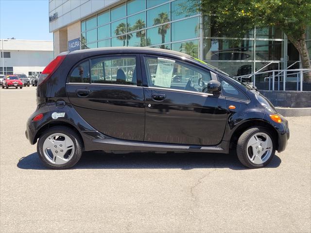 2016 Mitsubishi i-MiEV ES