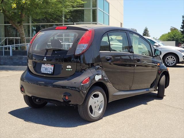 2016 Mitsubishi i-MiEV ES