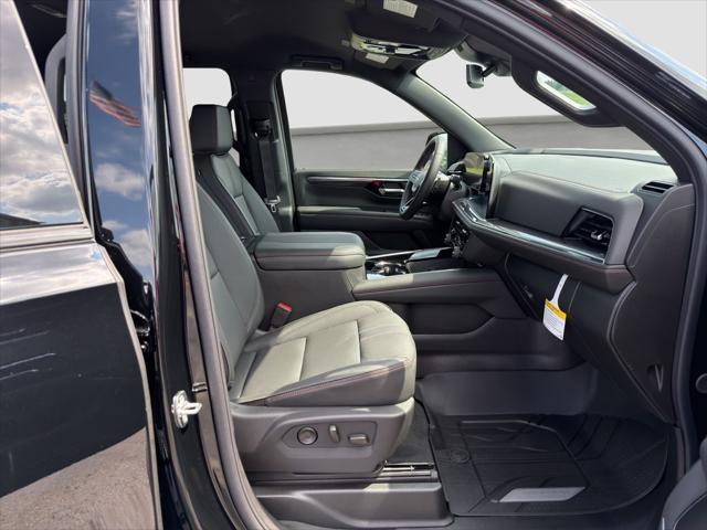2026 Chevrolet Suburban RST, 4WD