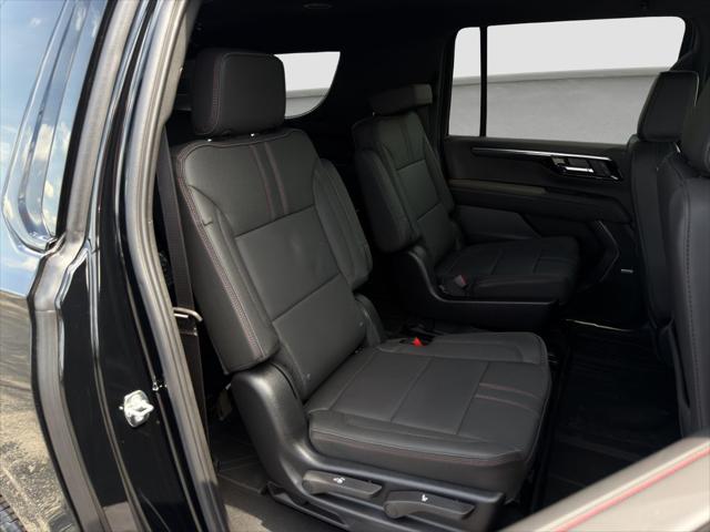 2026 Chevrolet Suburban RST, 4WD