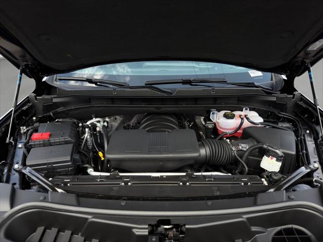 2026 Chevrolet Suburban RST, 4WD