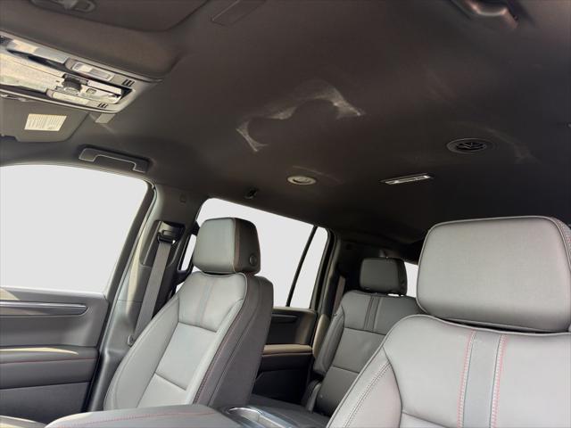 2026 Chevrolet Suburban RST, 4WD