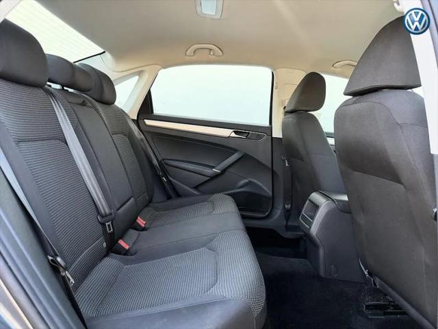 2018 Volkswagen Passat 2.0T S