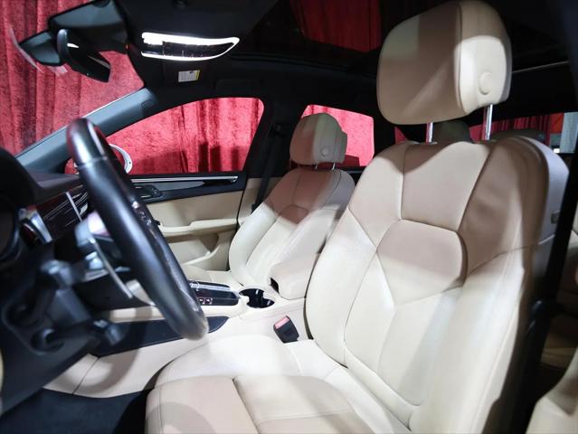 2019 Porsche Macan Macan