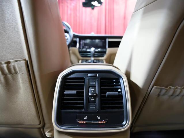 2019 Porsche Macan Macan