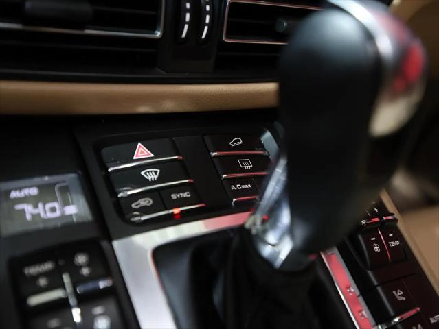 2019 Porsche Macan Macan