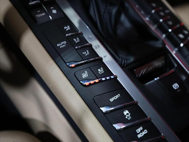 2019 Porsche Macan Macan