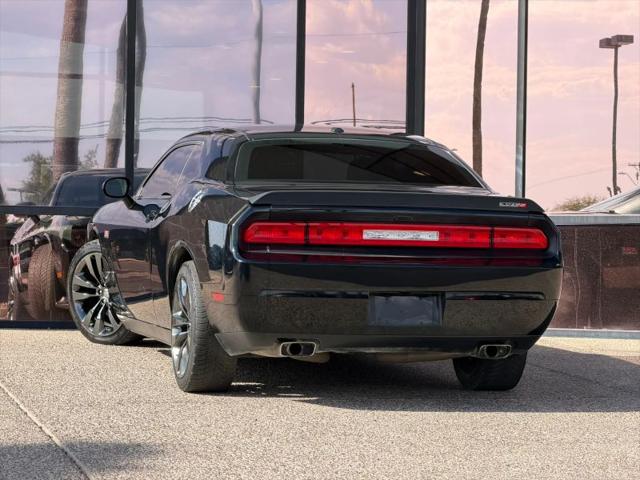 2014 Dodge Challenger SRT8 Core