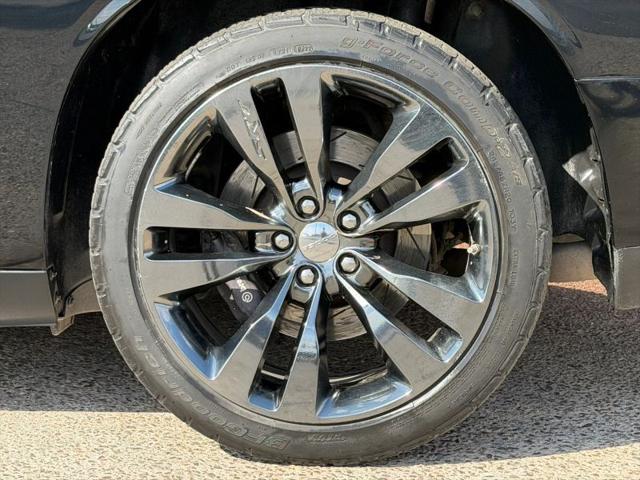 2014 Dodge Challenger SRT8 Core