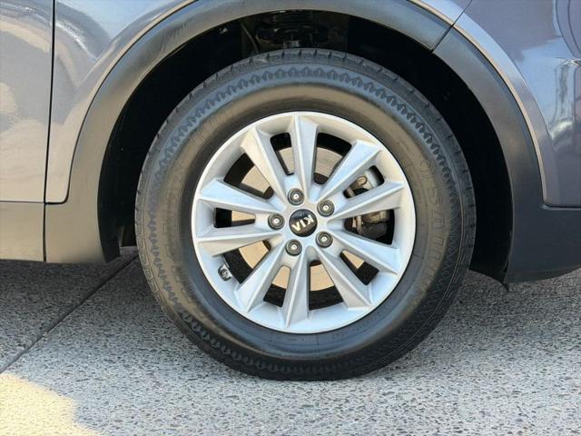 2019 Kia Sorento 3.3L LX
