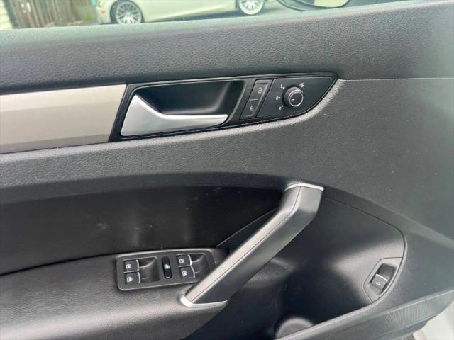 2022 Volkswagen Passat 2.0T SE