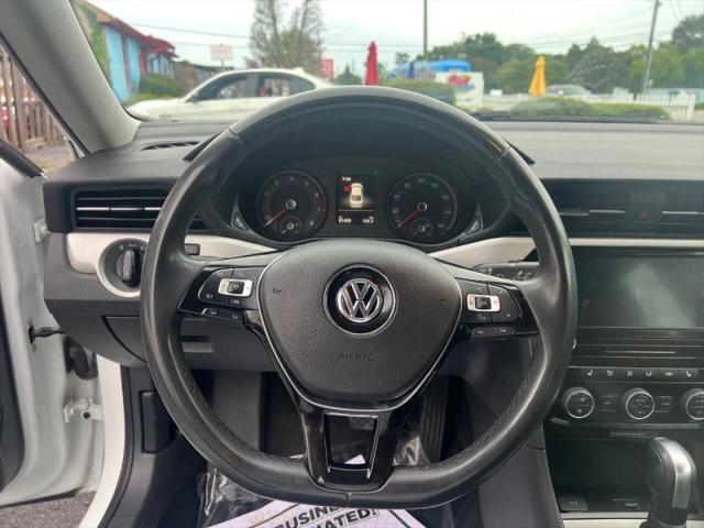 2022 Volkswagen Passat 2.0T SE